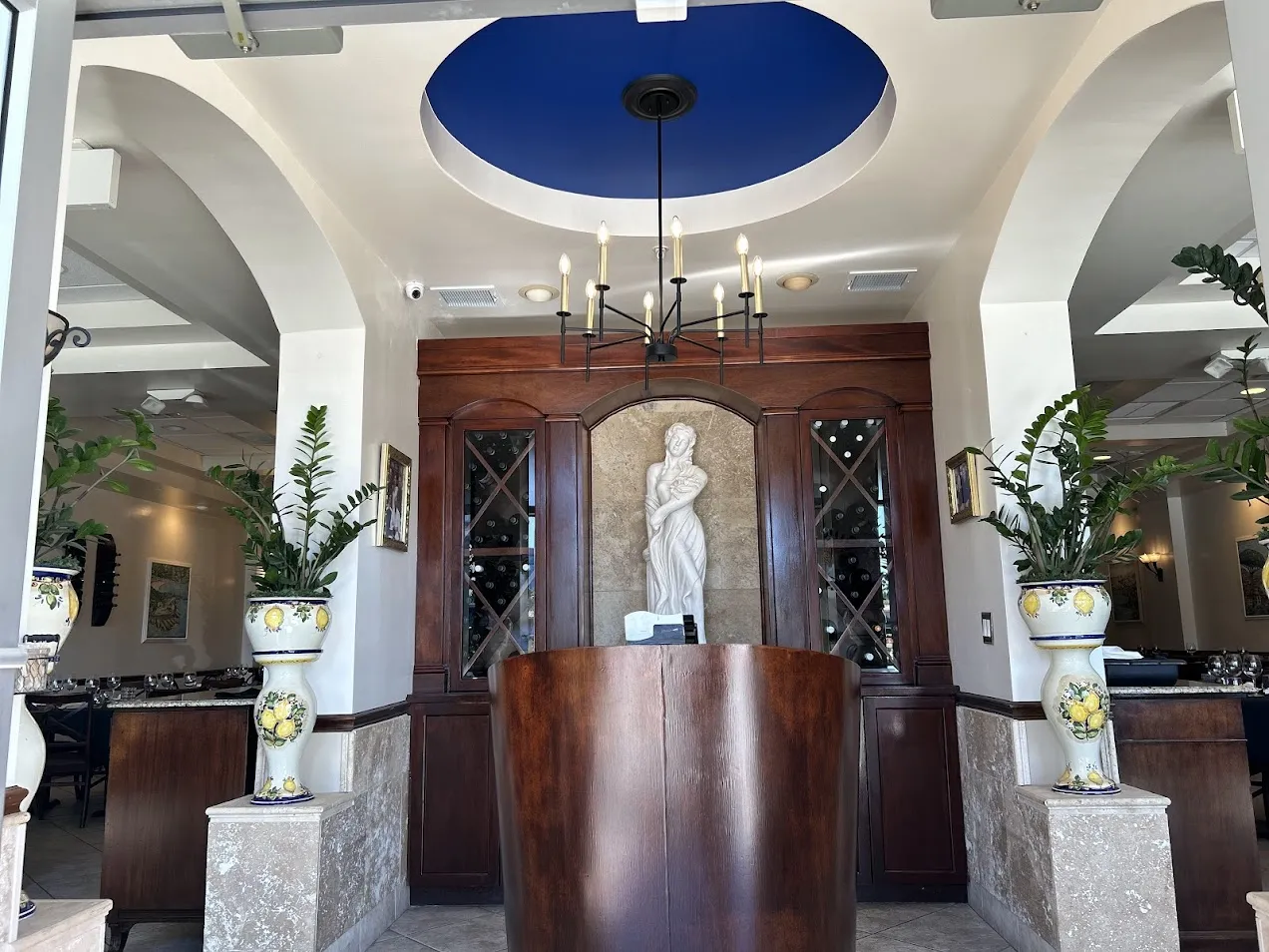 Ciao Italia Ristorante entrance and wine cabinet